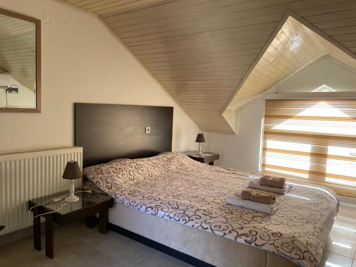 Simic Appartement Arandelovac Buitenkant foto