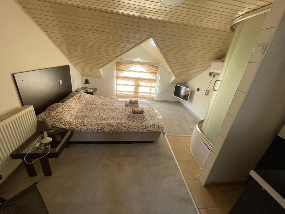 Simic Appartement Arandelovac Buitenkant foto